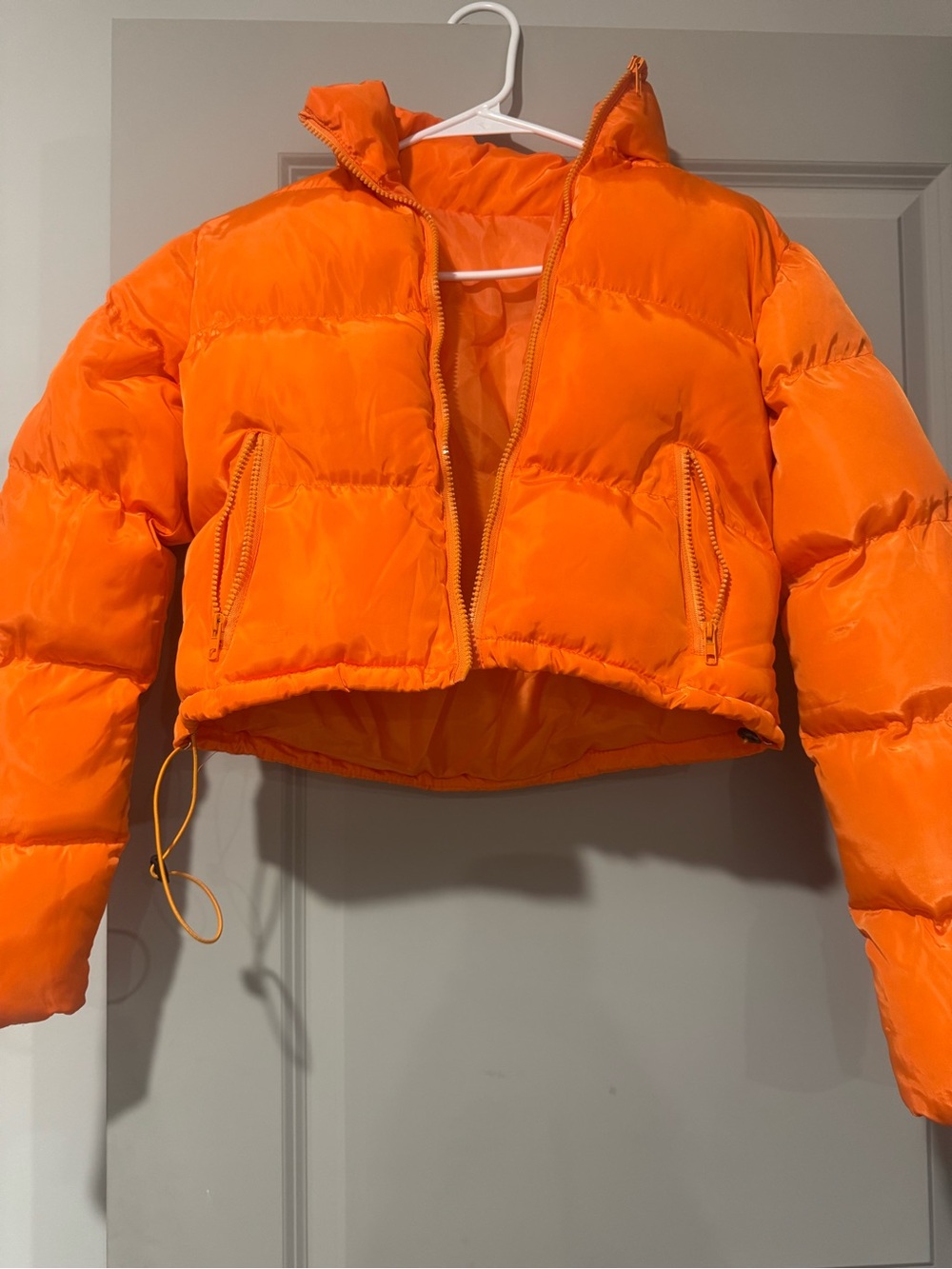 Cropped Puffer Jacket in Bright Orange